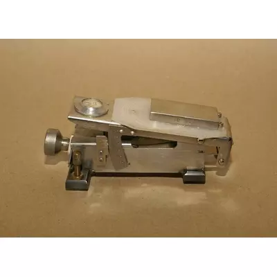 Прибор для определения коэффициента трения корки, которая образуется после фильтрации бурового раствора КТК-01